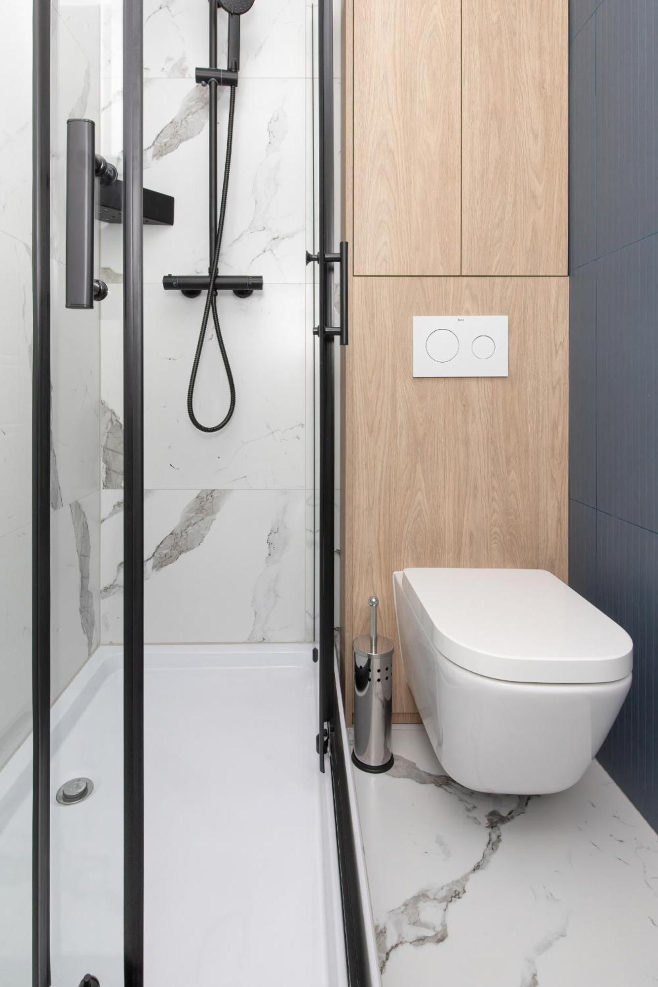 Elegant For 2 People In By Renters Apartment *